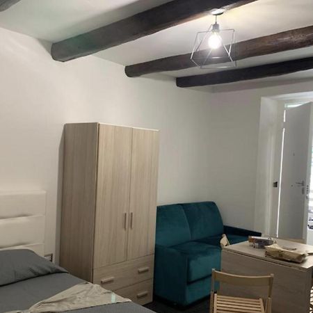 شقة Viky House Chiaia نابولي المظهر الخارجي الصورة