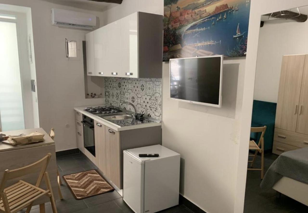 شقة Viky House Chiaia نابولي المظهر الخارجي الصورة